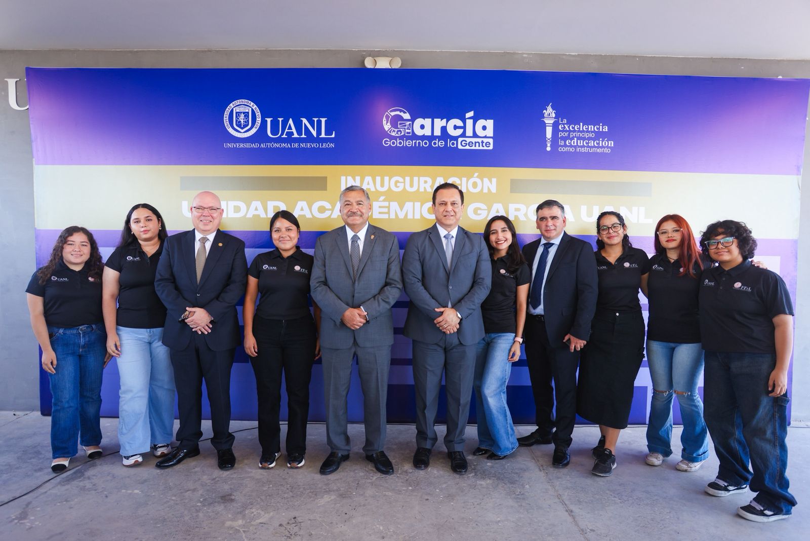 Se inaugura la Unidad Académica García y la FFyL está presente