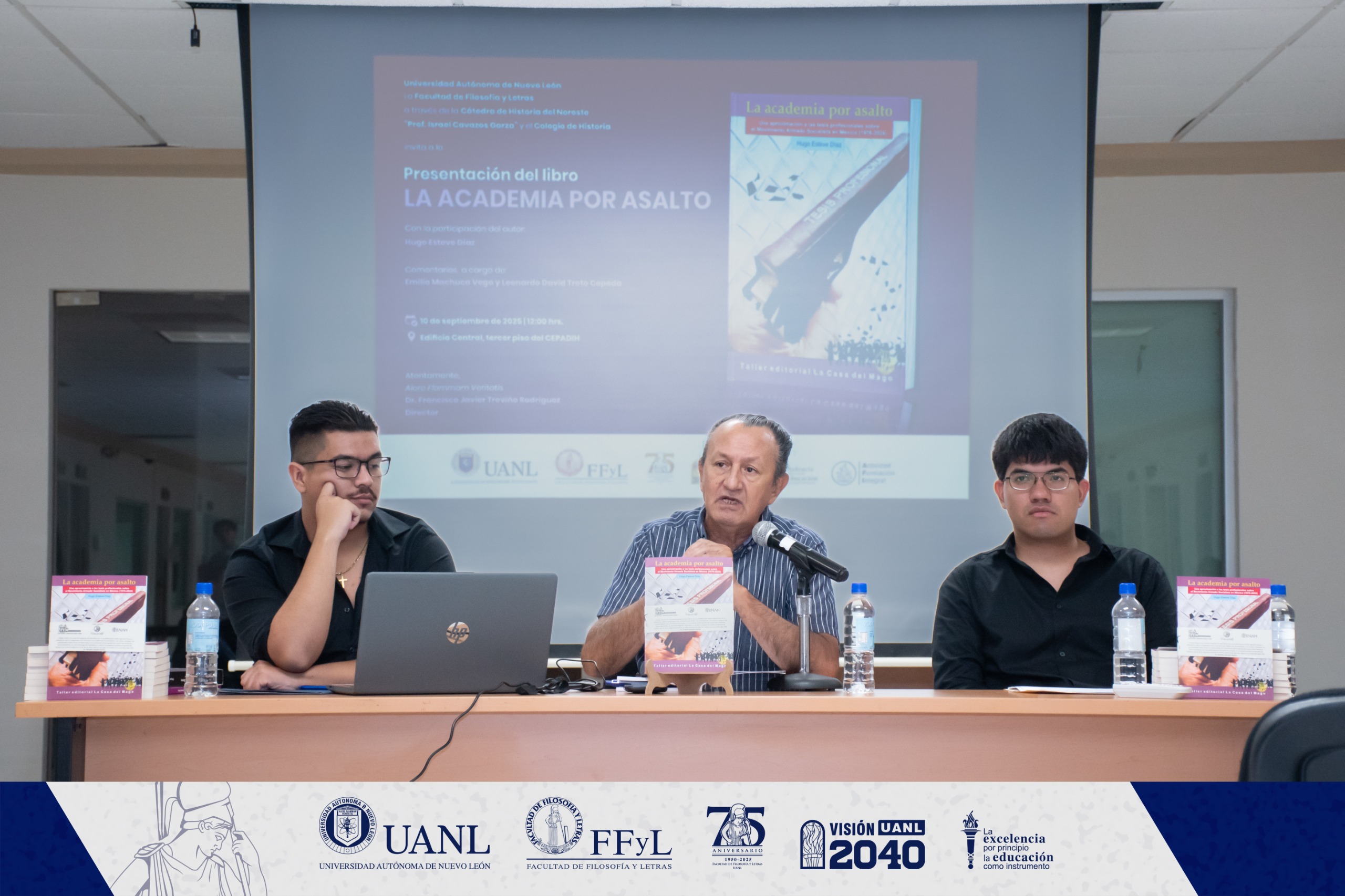 Presentan el libro La academia por asalto en la FFyL