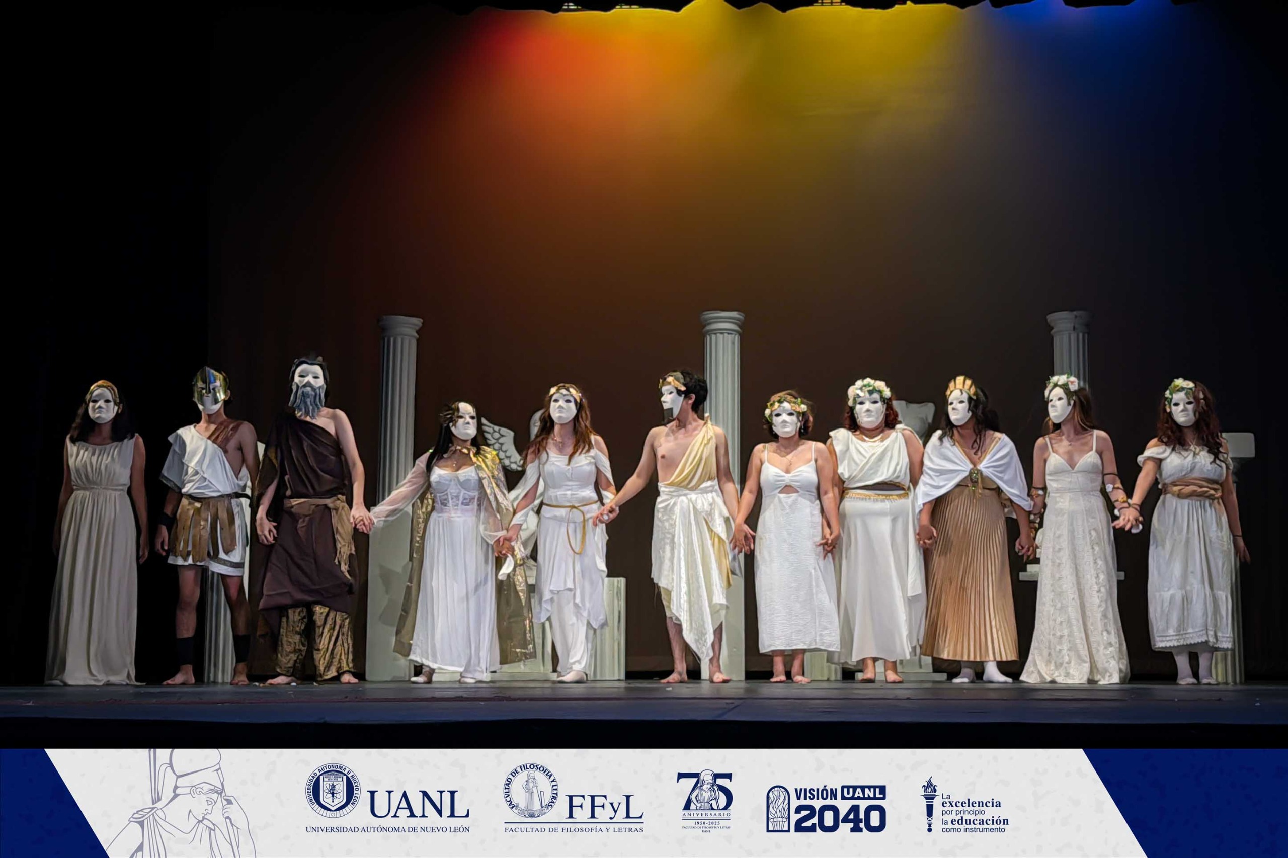 FFyL presenta “Leyendas griegas” en la Muestra de Teatro de Facultades UANL 2025