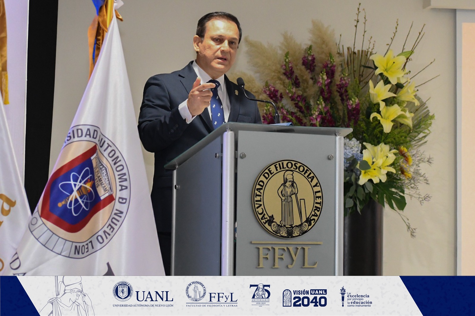 Rinde el Dr. Francisco Javier Treviño Rodríguez su Segundo Informe de Actividades al frente de la FFyL
